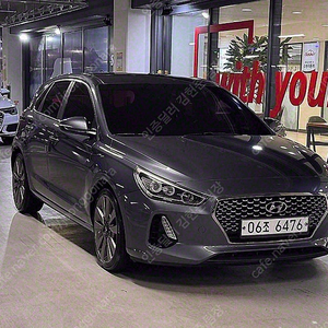 현대 i30 중고 i30 회색 2018년식 1.6 터보 스포츠 프리미엄 중고차매매순위