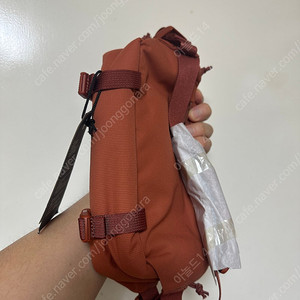 모멘트 MTW Fanny Sling 2L moment 카메라 슬링백