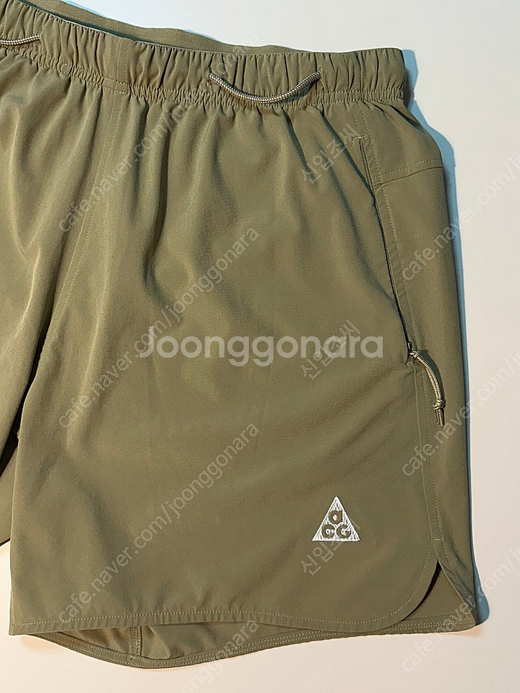 Acg 뉴샌즈 쇼츠 올리브 L 사이즈 판매합니다.--1