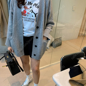 곰부인네 밤비올라 위키드 포켓가디건(그레이)️앱채팅️