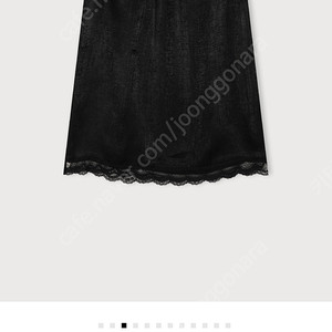 ETHOS GLOSSY MIDI SKIRT 블랙