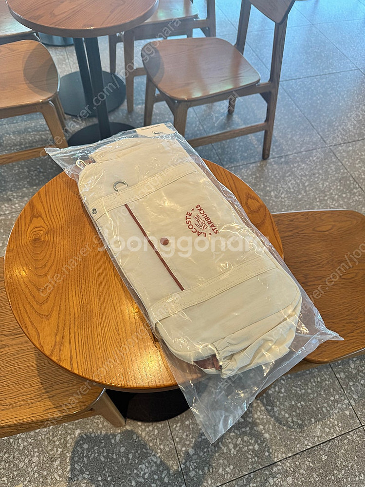 스타벅스 라코스테 멀티플백 그린 아이보리 메시 파우치 ...--2