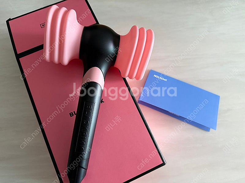 블랙핑크 콘서트 7/6 pink석 단석 티켓+응원봉--2