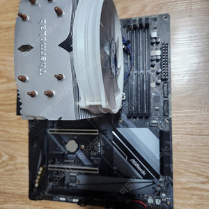 i5 9600k 와 Z390 익스트림4 팝니다