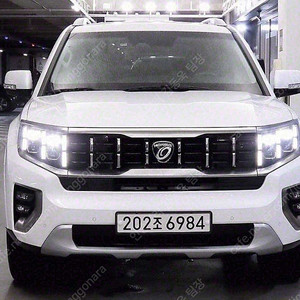 99,661 km 21년형 모하비 중고 모하비 더 마스터 4WD 플레티넘 7인승 중고차리스구매 흰색