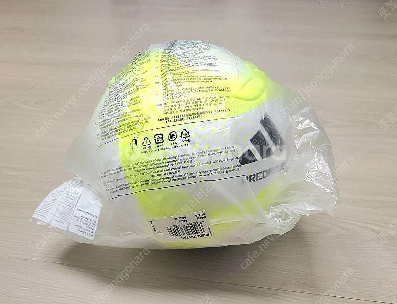 아디다스 프레데터 트레이닝 축구공 판매합니다--0