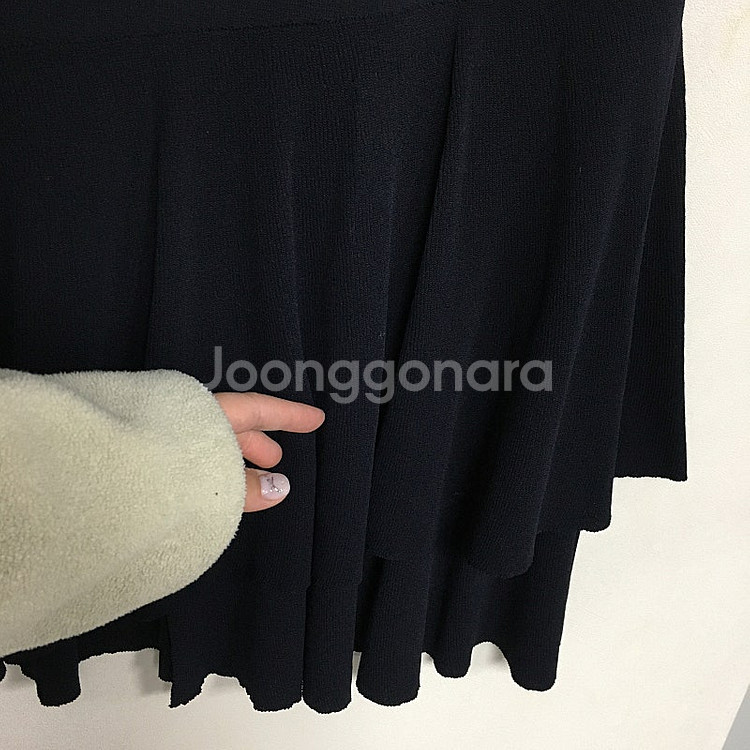 SYSTEM 시스템 플레어 니트 스커트 67 / 랑방 마인 오브제 타임 럭키슈에뜨 산드로 마쥬 오르 시에 시스템--1