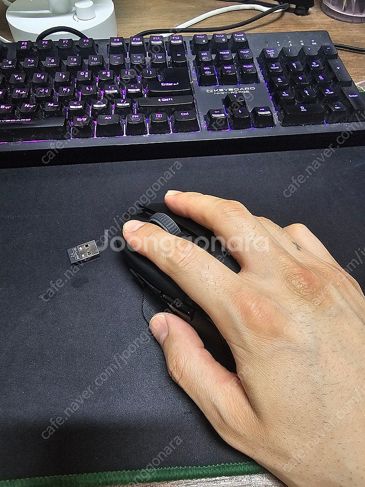 레이저 게이밍 마우스 바실리스크 v3 하이퍼스피드 팝니다.--5