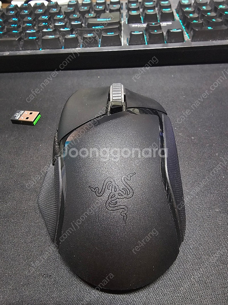 레이저 게이밍 마우스 바실리스크 v3 하이퍼스피드 팝니다.--9