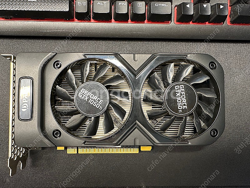 상태좋은 이엠텍 팰릿 1050ti 4g 팝니다.--0