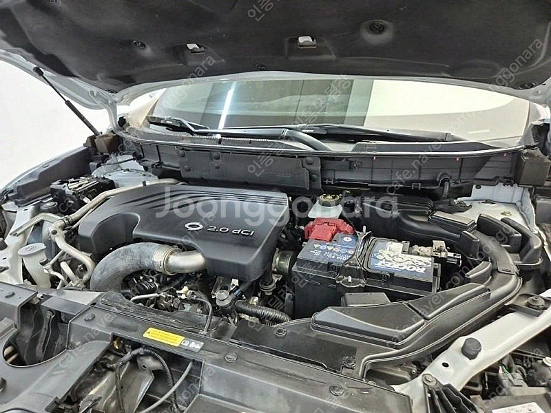 QM6 중고차 견적 QM6 중고 흰색 2017년식 디젤...--6