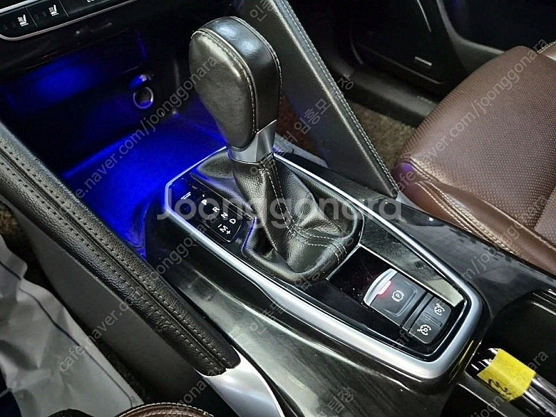 QM6 중고차 견적 QM6 중고 흰색 2017년식 디젤...--9