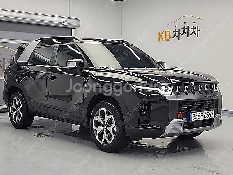 토레스 중고차 쌍용 중고차 검정색 2025년식 18,4...--5