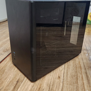 존스보 A4 itx 케이스 판매합니다
