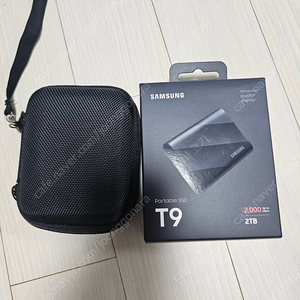 삼성 ssd t9 2tb팝니다. 파우치 포함.