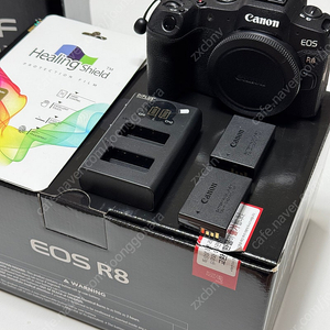 캐논 eos r8 판매합니다 (쌀팔)