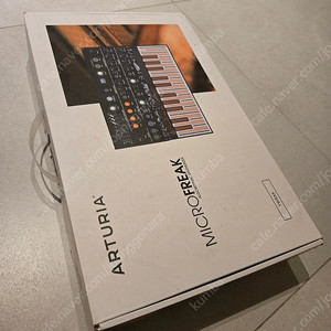 (거의 신품) 아추리아 마이크로프릭 Microfreak 신디사이저