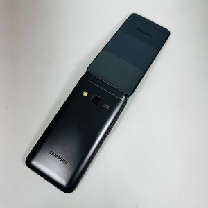 폴더폰 효도폰 갤럭시 폴더2 그레이 32GB 외관 깔끔, 클래식한 디자인! 6만원에 판매해요