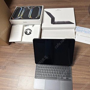 아이패드프로 13인치 m4 1TB Wifi 모델 팝니다. + 애플펜슬프로, 매직키보드