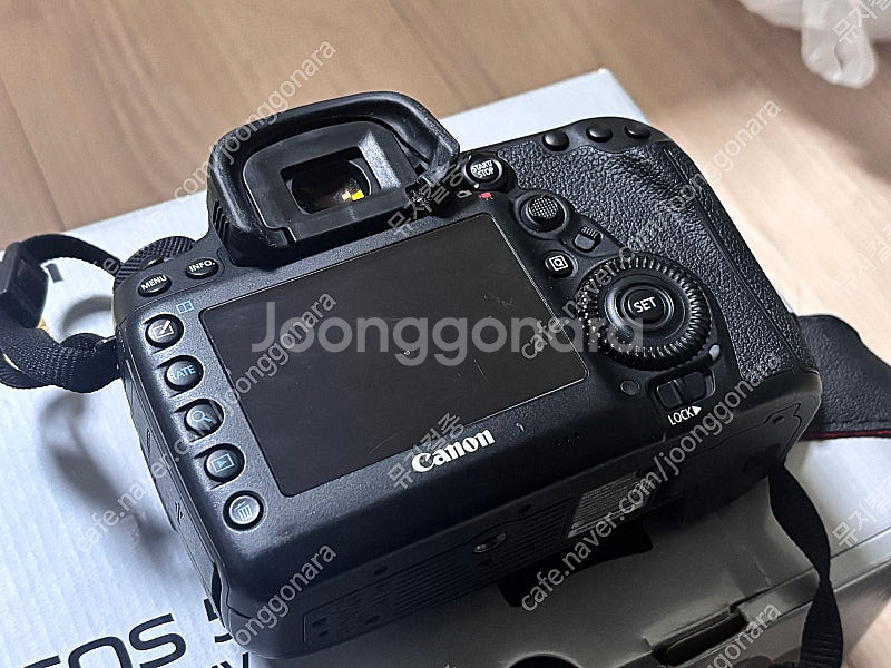캐논 5D mark4 오막포 EF 70-300mm F4...--2