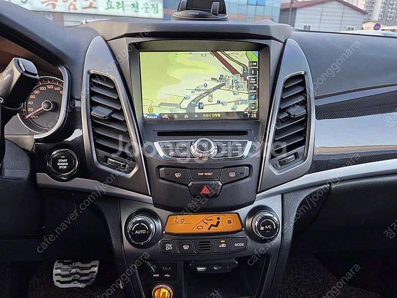 KG모빌리티(쌍용) 뉴스타일코란도C 22 익스트림 2W...--8