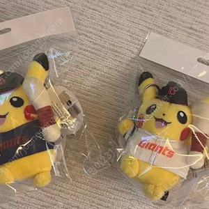 롯데 자이언츠 피카츄 키링 팝니다