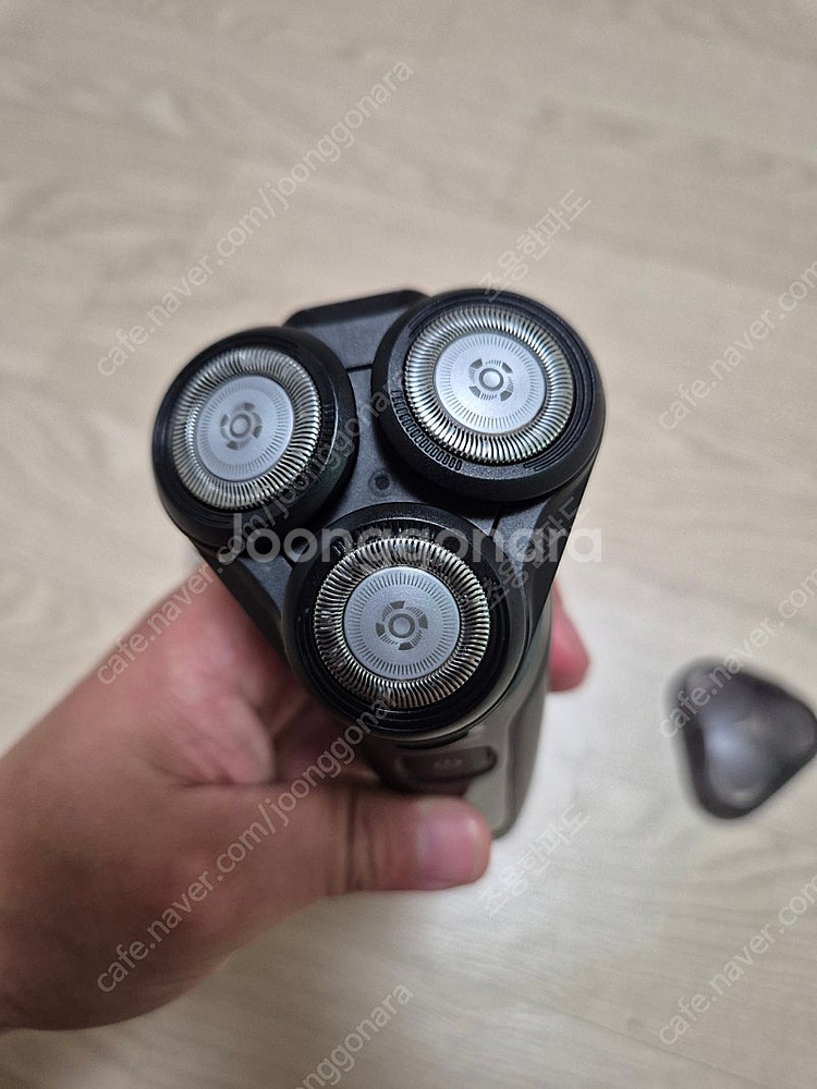 필립스 5000 면도기--3