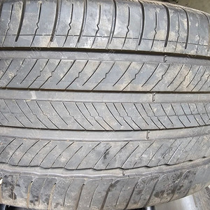 미쉐린 265 40 22 프라이머시 투어 20년식 80프로 팝니다