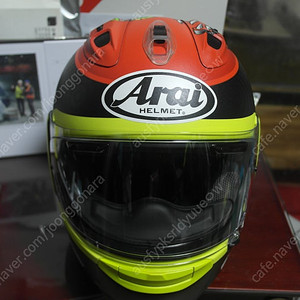 [신형] 아라이 RX-7X 타츠키+[신형] 세나10S+[신품] 다이네즈 VR46 숏장갑+[신형] 다이네즈 엑시얼 인부츠+[신형]다이네즈 토크3 아웃 부츠 -대품가능-