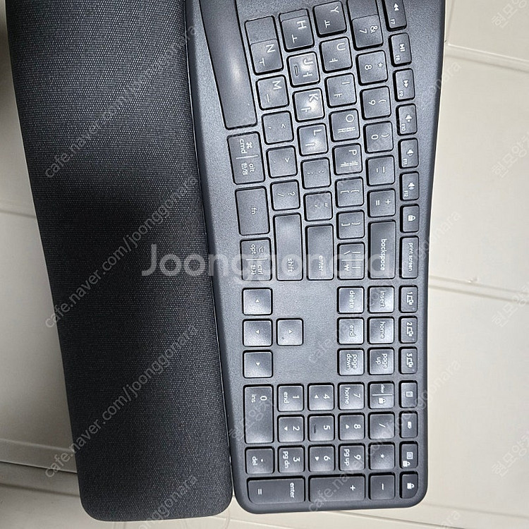 로지텍 ERGO K860 무선 인체공학 키보드--2