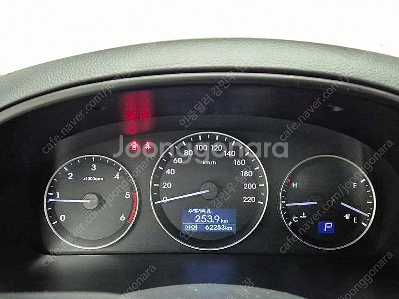 스타렉스 5밴 중고차 그랜드 스타렉스 중고 차 흰색 2018년식 62,254km 5인승 모던 중고차 할부견적--7