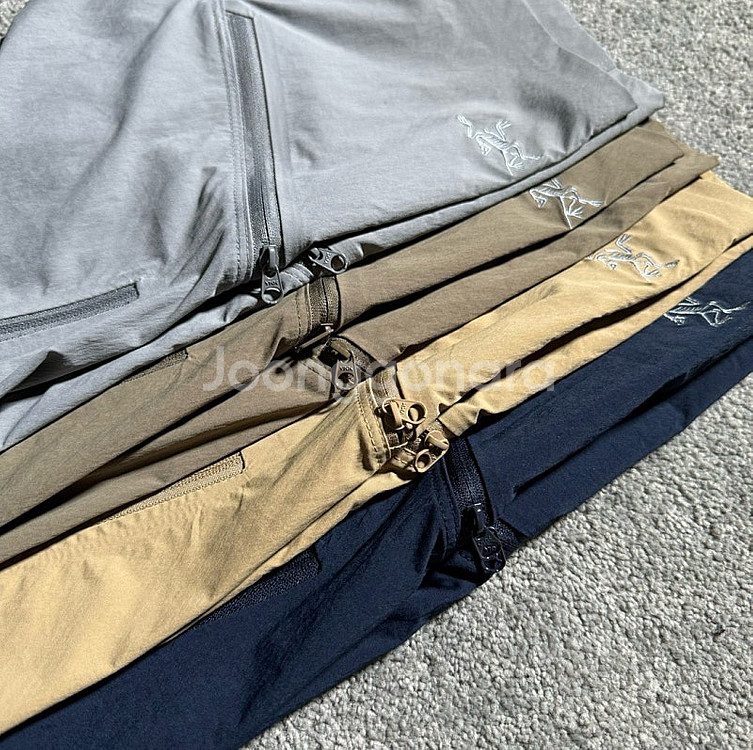 좌쓰 Arc'teryx GAMMA SL Short 9"...--9