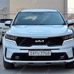 쏘렌토 중고 신형 쏘렌토 MQ4 중고 쏘렌토 중고차 진주색 2022년식 83,399km 가솔린 2.5T 2WD 트렌디 광이 번쩍번쩍