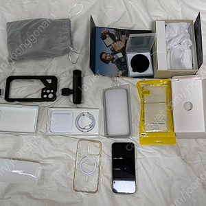 S급 아이폰15 프로맥스 512GB + 케이지(영상 촬영용)
