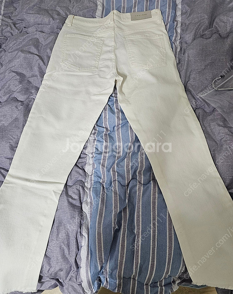 이로 화이트 팬츠--3