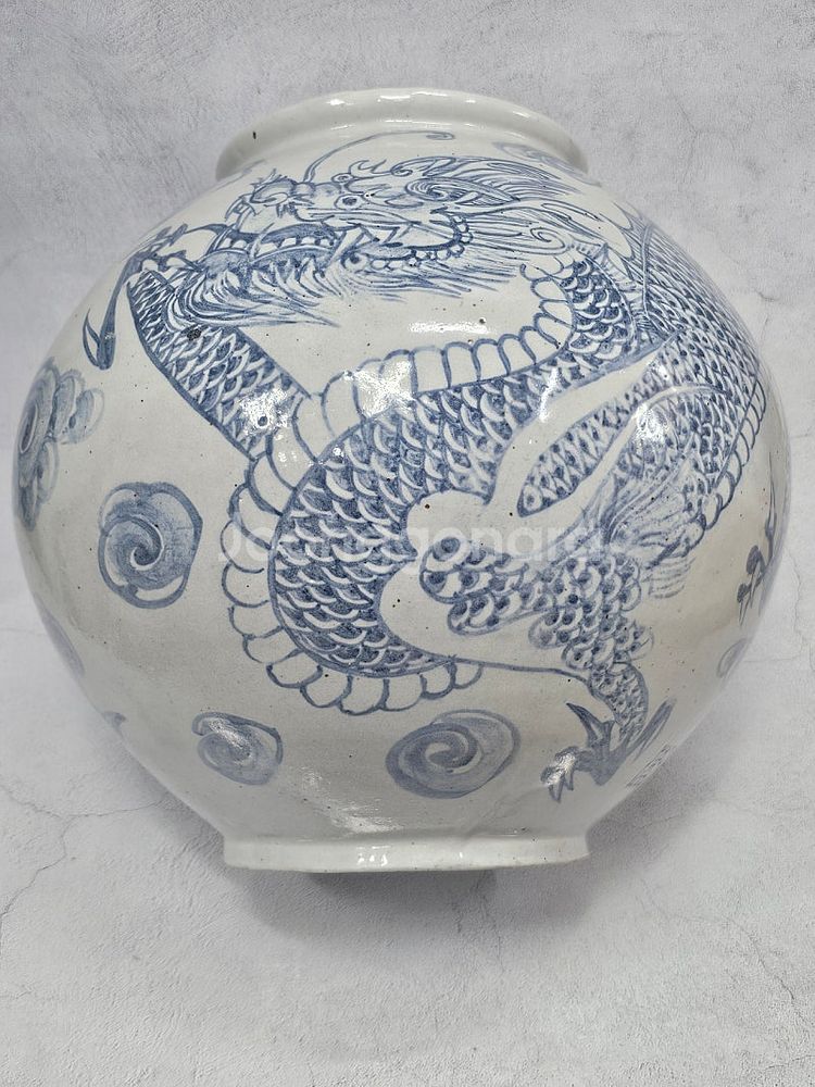 청화백자 운용문 달항아리 30x30cm--6
