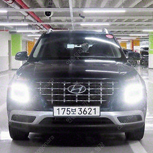 현대 베뉴 중고 베뉴 검정색 2020년식 40,060km 1.6 모던 수원중고차