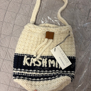 더캐시미어 니트백