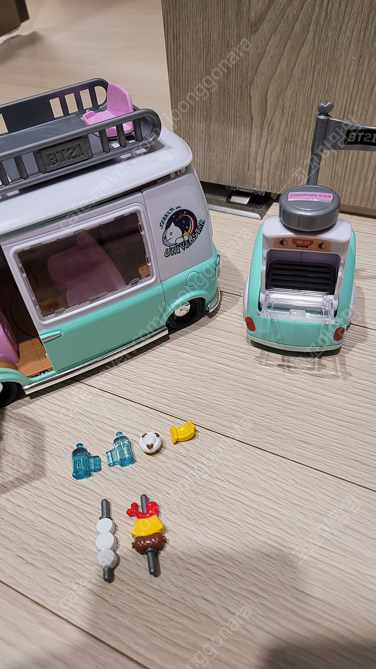 BT21캠핑카 장난감 이미지