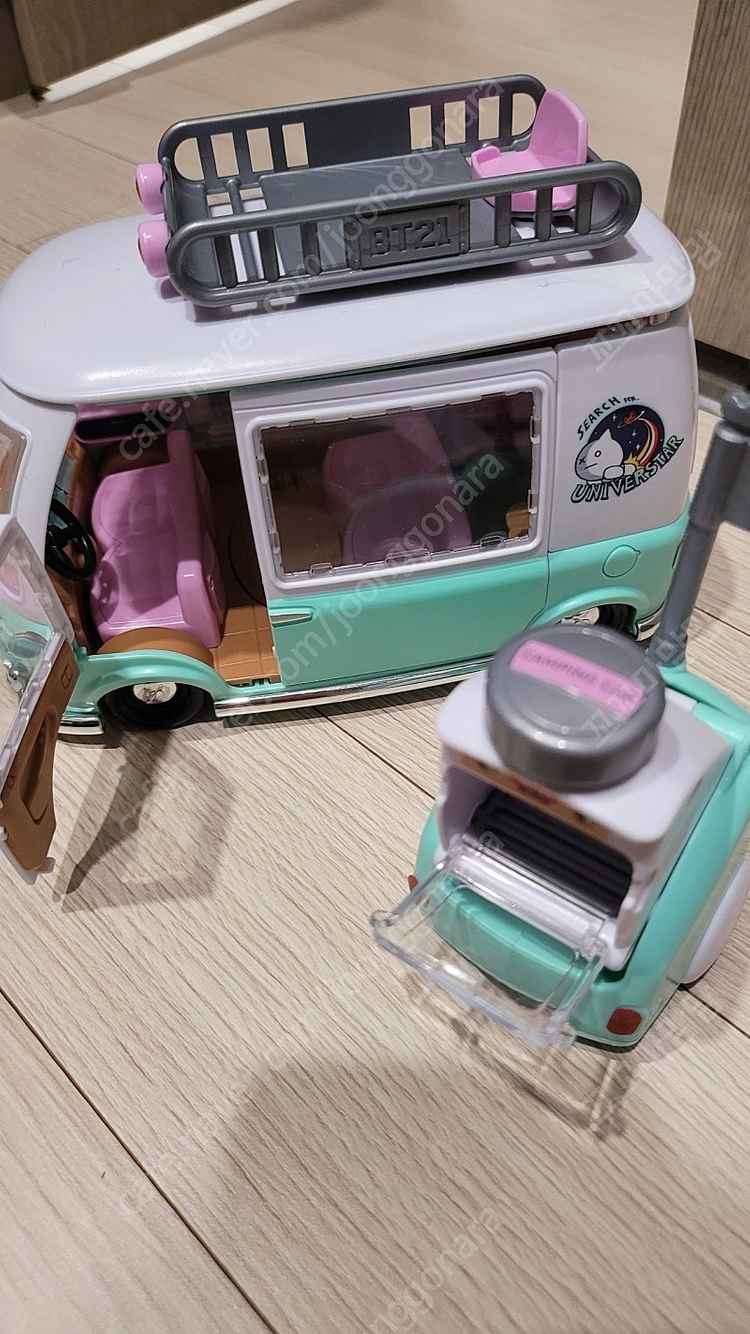 BT21캠핑카 장난감 이미지