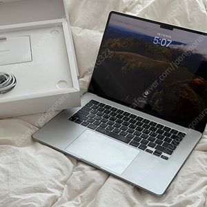 맥북에어 2024 M3 15인치 실버 8GB, 512GB (애케플 27년까지)
