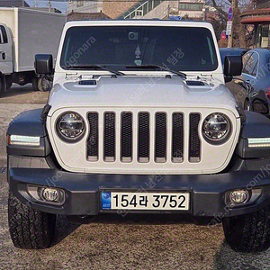 지프 랭글러 중고 랭글러 루비콘 중고 흰색 2020년식 2.0 루비콘 4도어 중고자동차