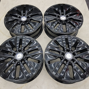[판매]17인치 순정정품(중고)휠 벤츠 A~B클래스 CLA C118 유광블랙(분체도장) 판매