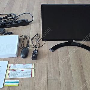 KT IDIS CCTV 8채널+카메라5대+4테라 저장공간+IOT보안방범카메라+모니터