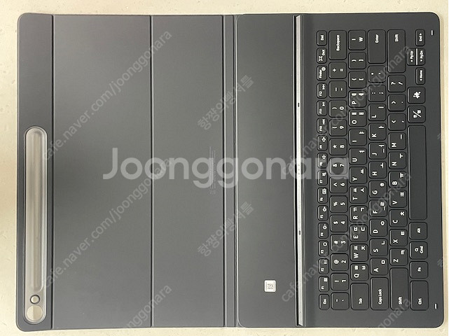 갤럭시탭 s10 FE+ 키보드 케이스 팝니다--2