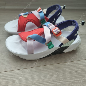 나이키 오네온타 비트루 샌들 판매 합니다 나코텝 정품 나이키 샌들 나이키 샌달