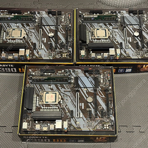 GIGABYTE Z390 UD + i3 8100 + 8GB Ram