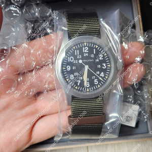 해밀턴 카키필드 메카니칼 새상품 38mm 팝니다