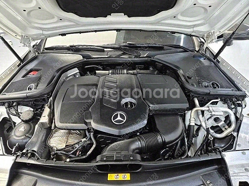 벤츠 E클래스 중고 벤츠 중고 흰색 2019년식 E22...--6