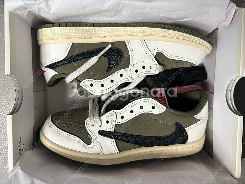 (새상품) 조던 1 로우 x Travis Scott 1...--2